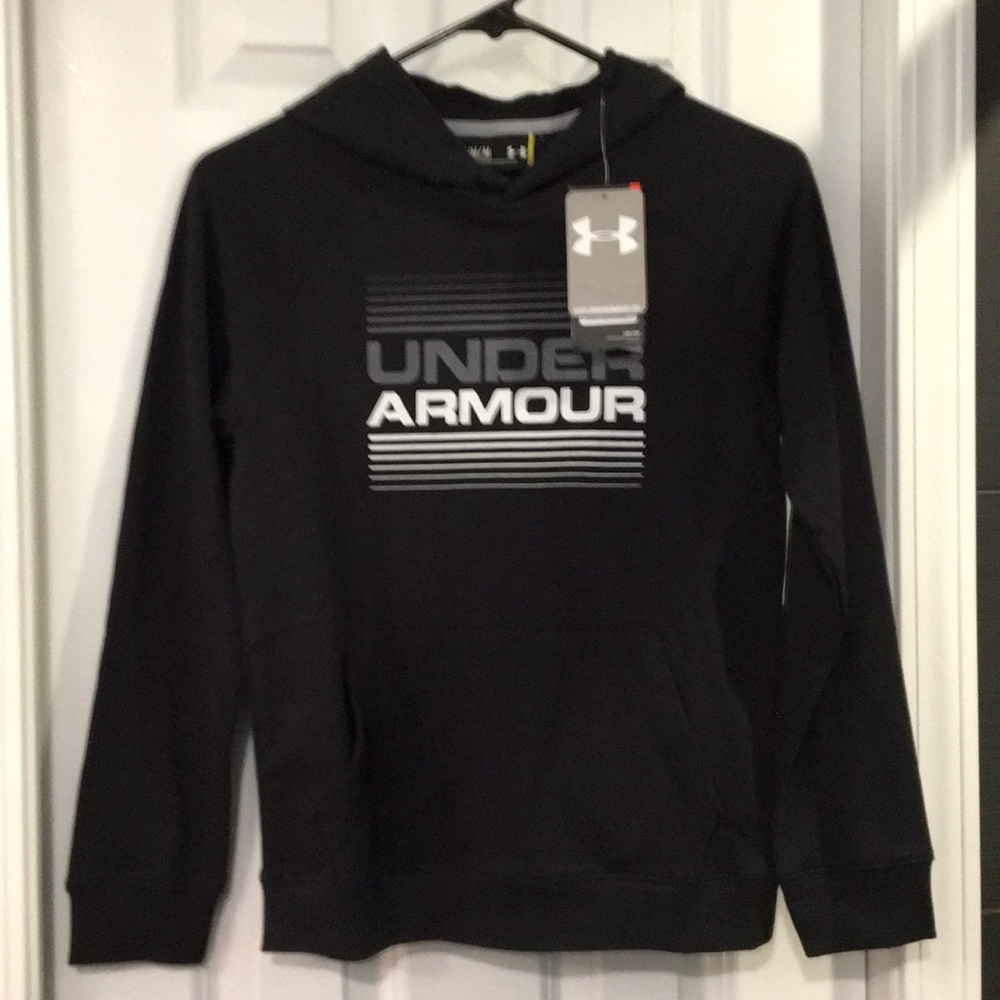 Under Armour Boy’s Hoodie Black NWT Medium